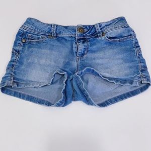 Low rise shorts